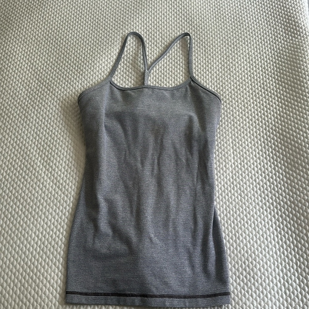 Lululemon tank